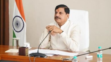 Chief Minister Dr. Mohan Yadav paid tribute to the great freedom fighter Thakur Rashan Singh on his birth anniversary.