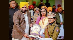 Police employees get medals for meritorious services: Chief Minister Hon